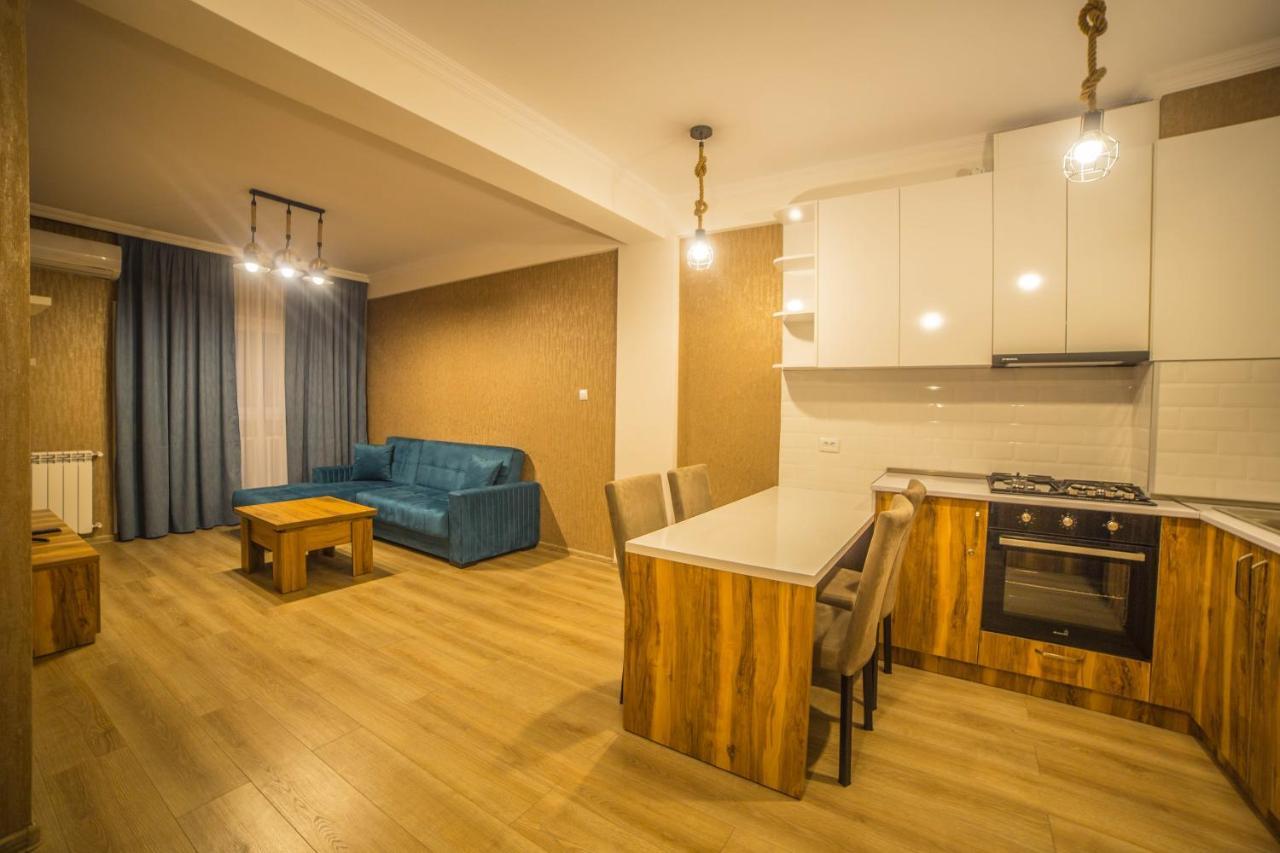 Tbilisi Sea New City Hualing Exterior photo